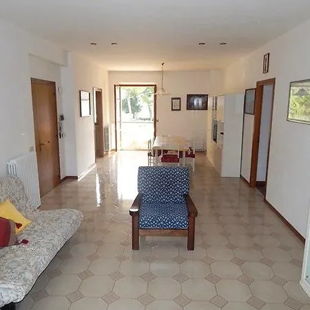 Апартаменты N02 Ampio Quadrilocale Con Terrazzo *