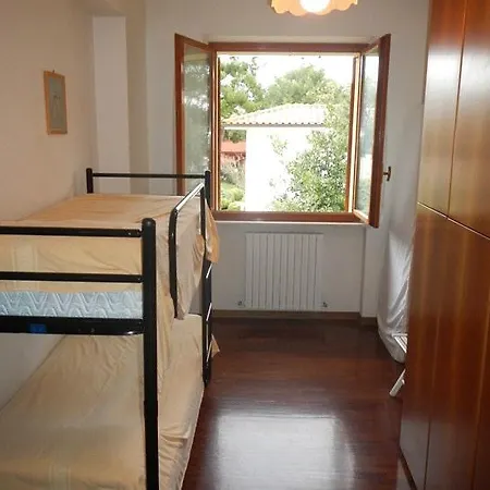 Апартаменты N02 Ampio Quadrilocale Con Terrazzo Нумана